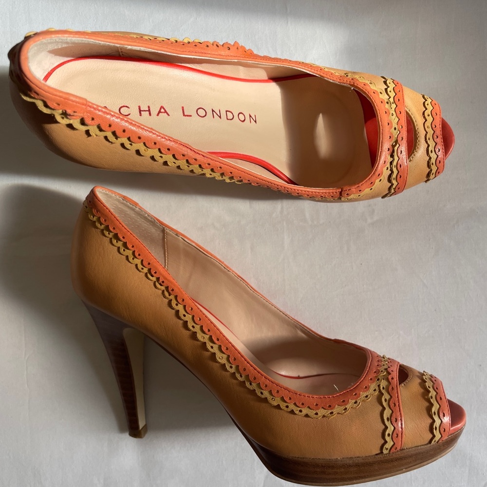 SACHA LONDON Heels Peach Pink Leather 7.5